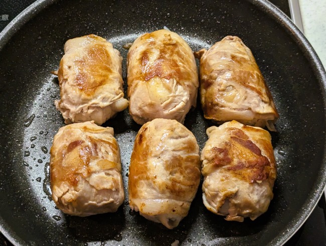 こんがり焼けた肉巻きおにぎり