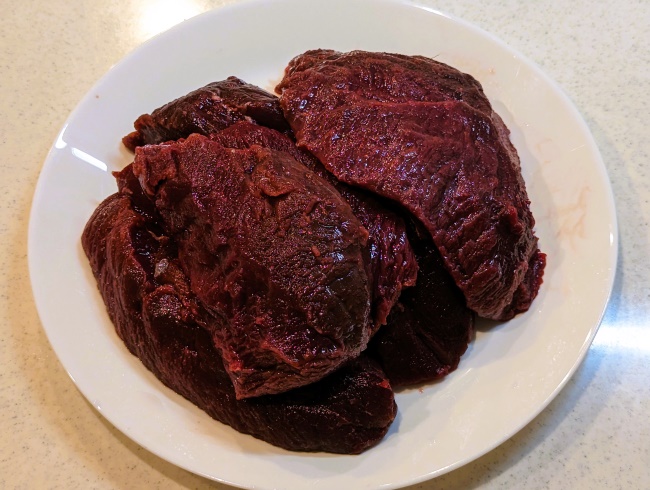 鹿肉ブロック
