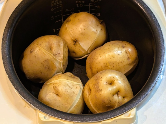 炊飯器で調理したホクホクのじゃがいも