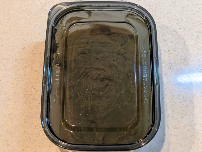 プリン生地を醗酵している