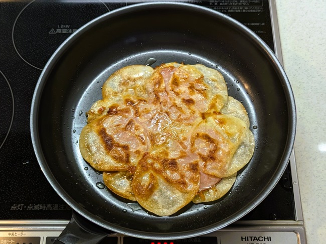 外はカリカリ中はとろーり焼いたブリトー