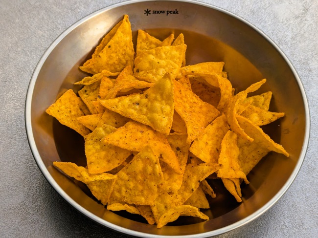 ディップ用のトルティーヤチップス