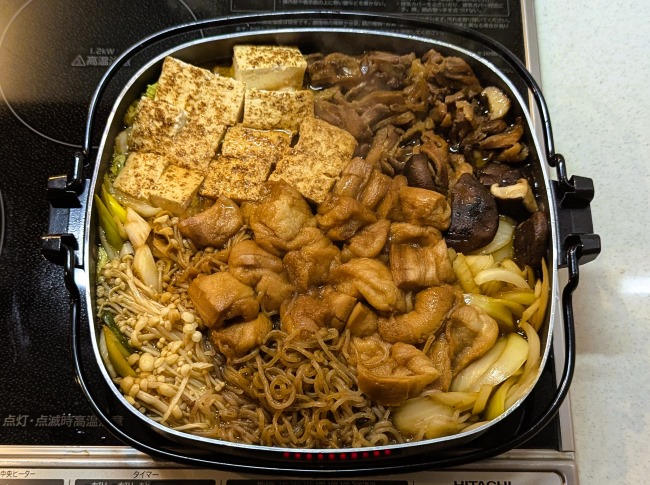 親鳥の歯ごたえがクセになる親鳥のすき焼き