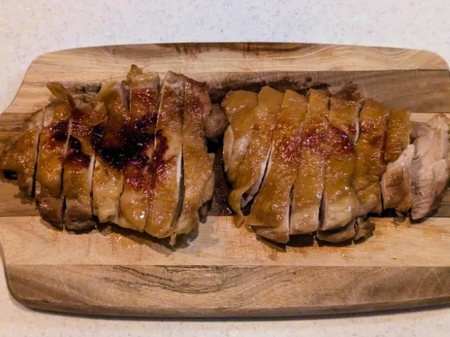 程よい大きさに切った鶏もも肉の醤油煮