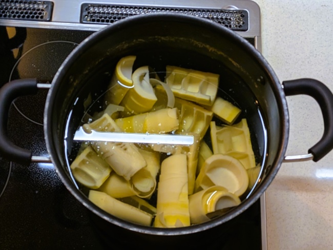破竹の下茹で