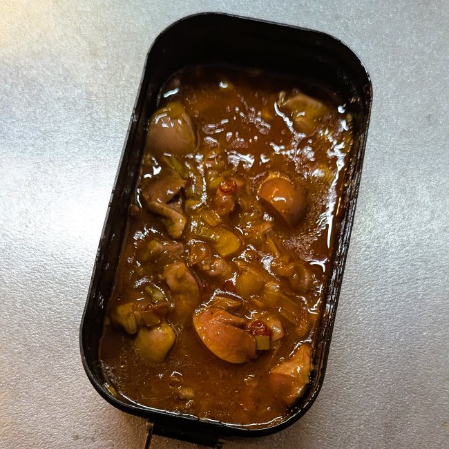 砂肝と長ネギのピリ辛コチュジャンアヒージョ