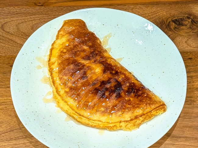 余ったお餅で作ったふわふわのもちフレンチトースト