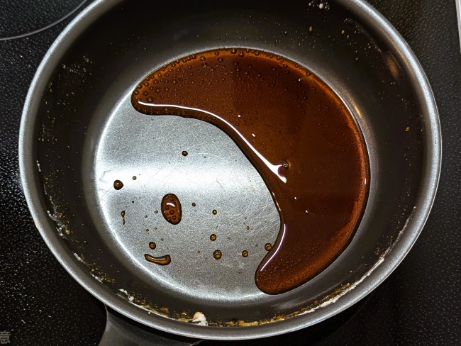 プリンにかけたら美味しい自家製カラメル