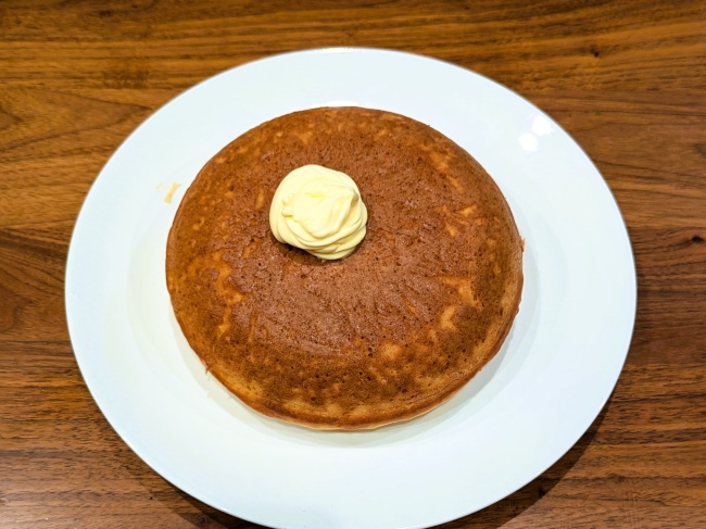 炊飯器で作ったふわふわのジャンボホットケーキ