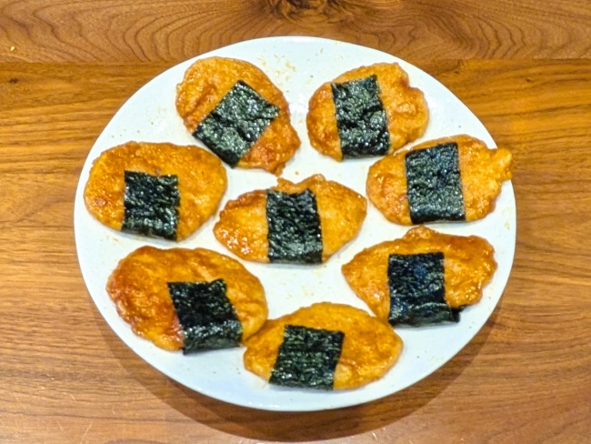 豆腐で作ったもちもちいそべもち、海苔を巻いた簡単レシピ