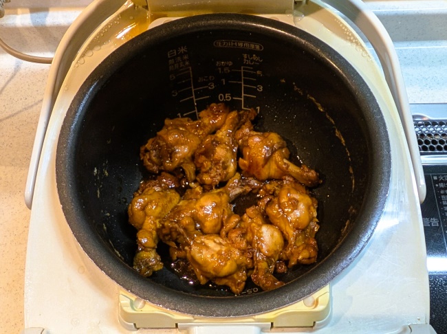 炊飯器でほったらかしで作った手羽元のポン酢煮