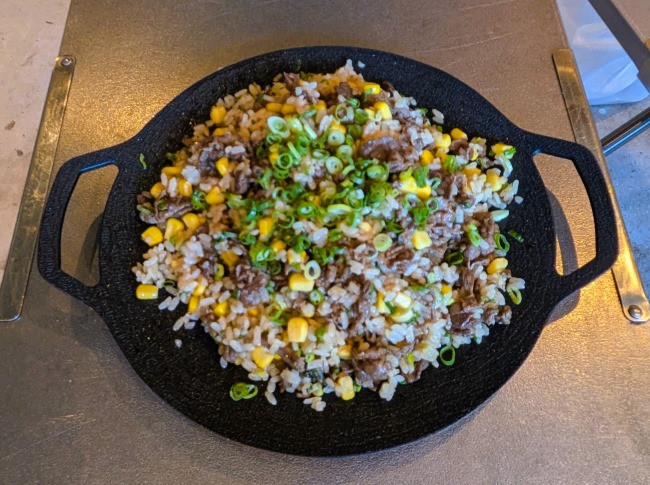ダイソーのキャンプマルチグリドルを使った簡単キャンプ飯