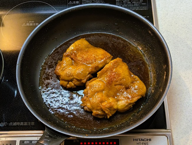 ジューシーに焼けた鶏肉の生姜焼き